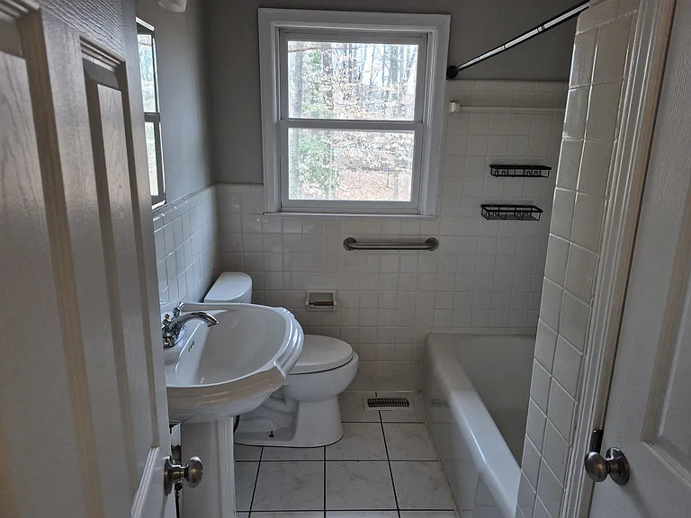 4101 Ashford Dunwoody Rd — Photo 9