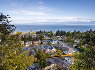 5611 Hammond Bay Rd, Nanaimo, BC V9T6S2