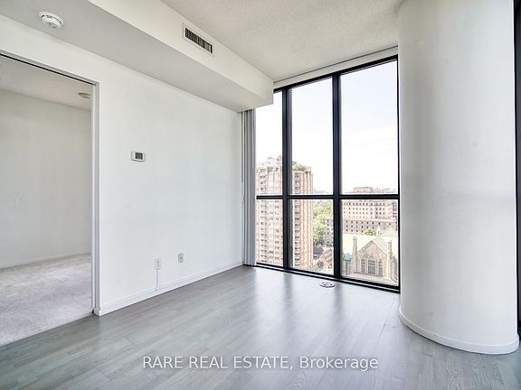 4th image of 101 Charles St E #1610
