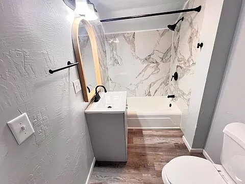 204 Island St #2 — Photo 7