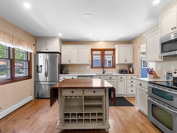 3rd image of 637 Butler St