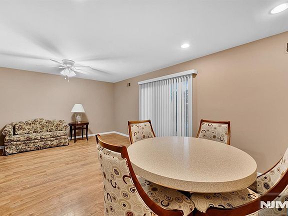 3rd image of 825 Riverside Avenue #13