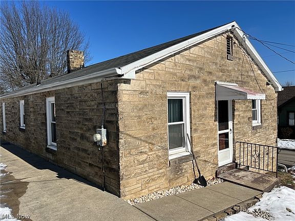 5th image of 110 Jepson Ave