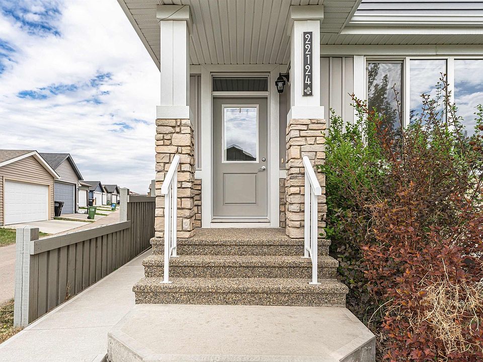 1st image of 22124 85th Ave NW