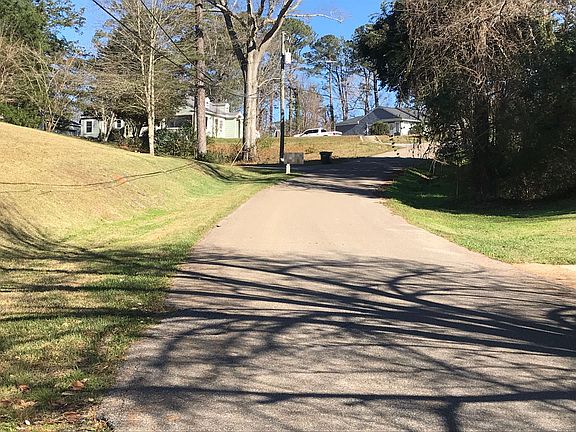 5th image of 2342 Crabapple Dr