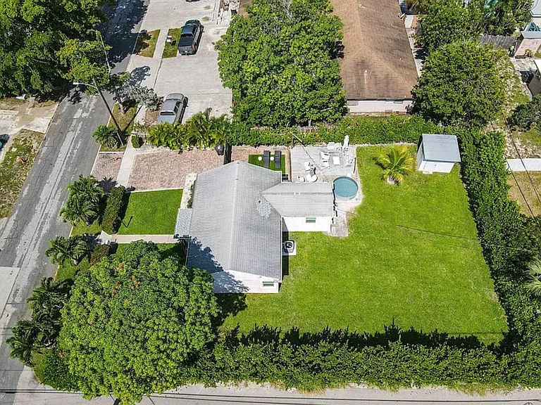 411 Franklin Rd — Photo 24