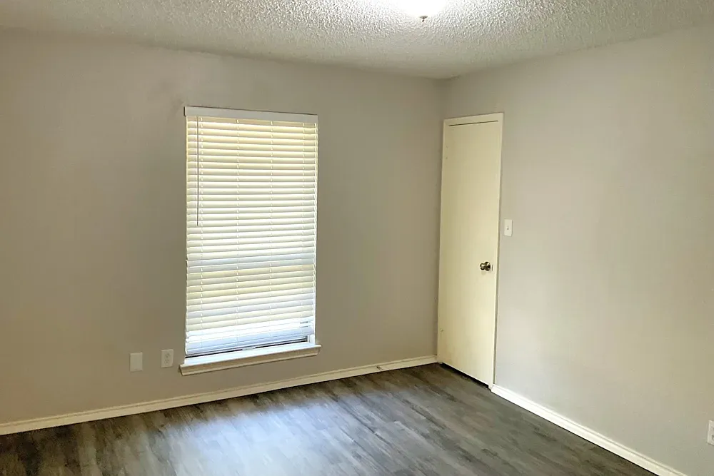 3 bed, 1668 sqft, $1,415 — Photo 1