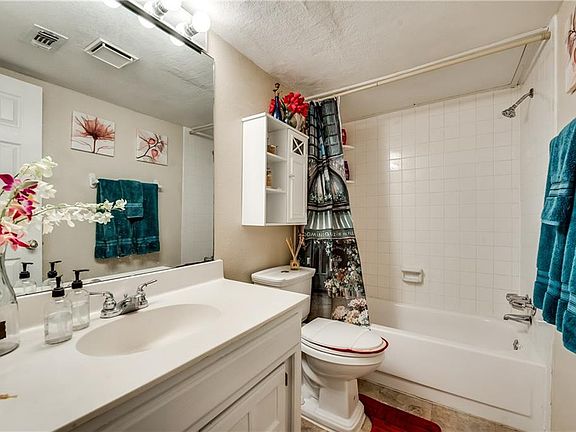 5th image of 2633 Nina Ct
