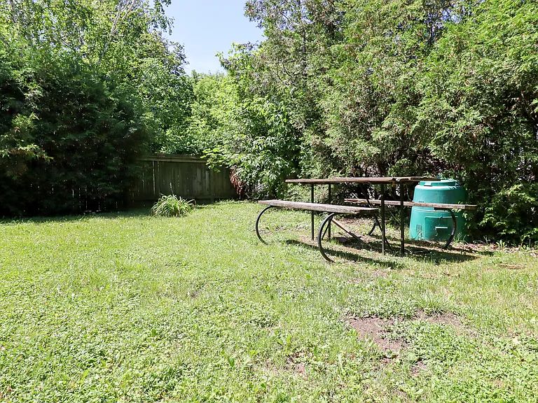 40 Helen St #1 — Photo 28