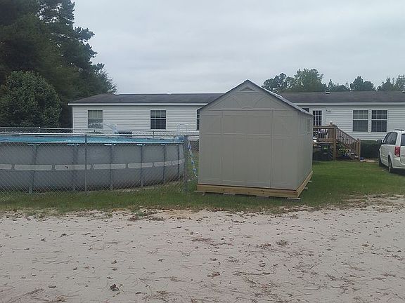 Fenced in Pool and Shed 