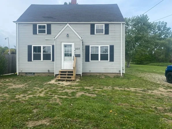 207 Cherry Ave #2, Chardon, OH 44024