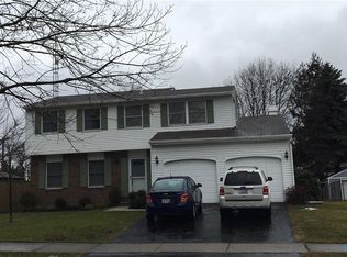 2482 Bedford Ln, Northwood, OH 43619