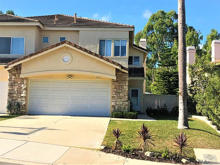 971 S Flintridge Way — Photo 3