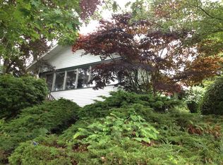 624 NE 77th St, Seattle, WA 98115