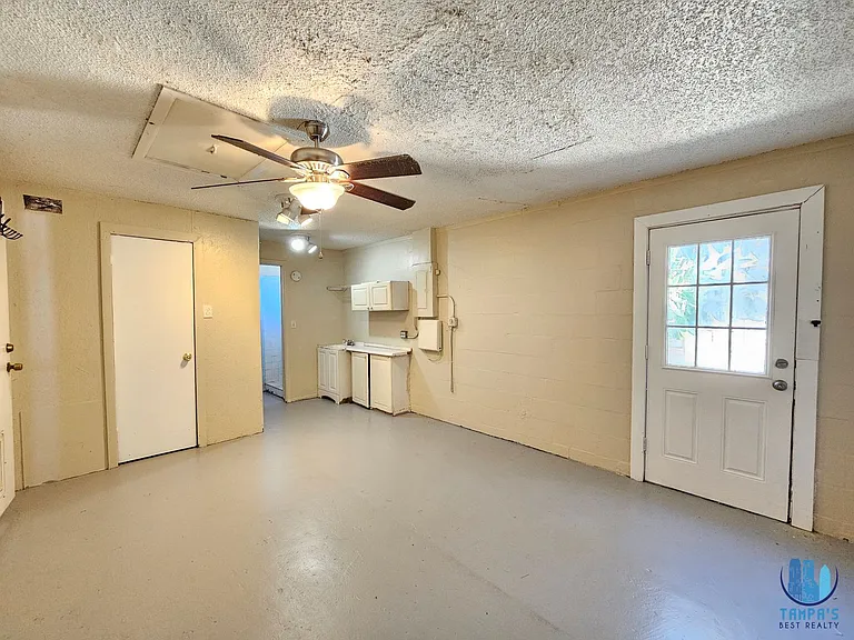 6324 Lomand Ave — Photo 11