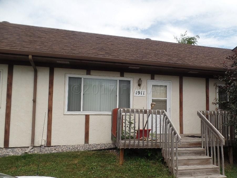 1st image of 1911 18th Ave S