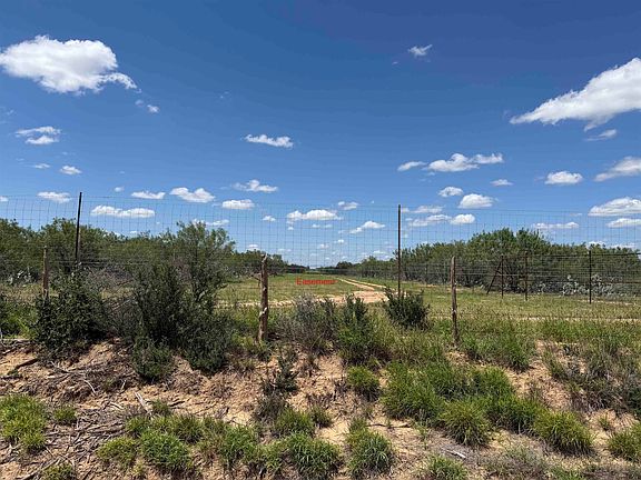 3rd image of 999 Jordan Rd