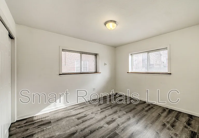 3850 Park Ave #5 — Photo 4