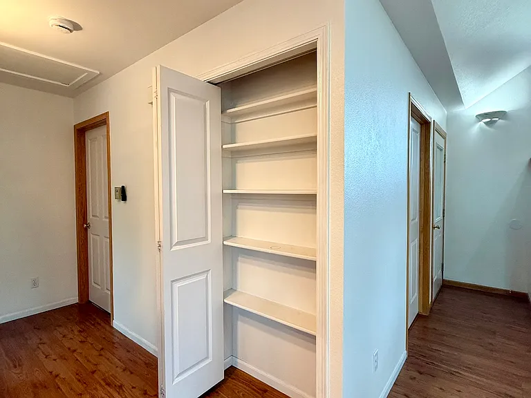 415 Mason Ct #2B — Photo 12