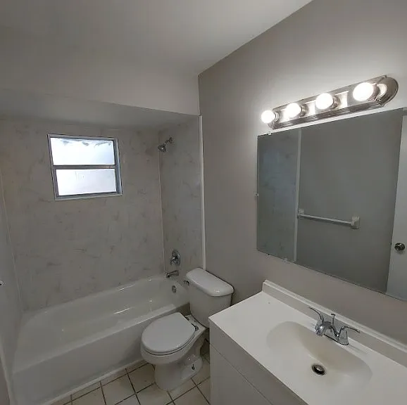 5552-5554 8th Ave — Photo 8