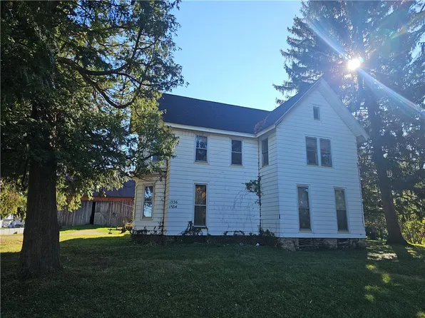 1334 Ridge Rd, Ontario, NY 14519