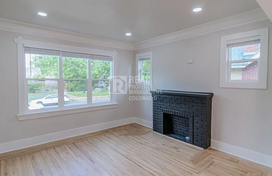 Gorgeous, Totally Remodeled 4-bedroom 4 Bath Home - One of the Best Locations in Denver! — Photo 3