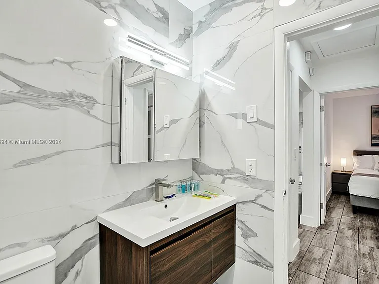 1206 Lincoln St — Photo 35