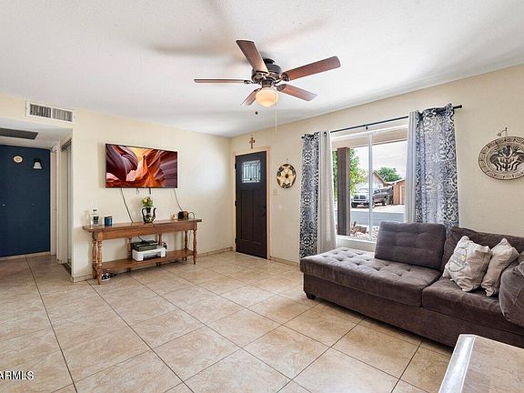 3rd image of 5116 W LUPINE Avenue