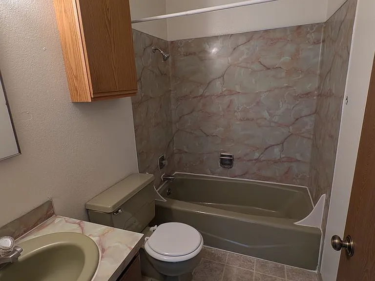 420 S Asbury St — Photo 21