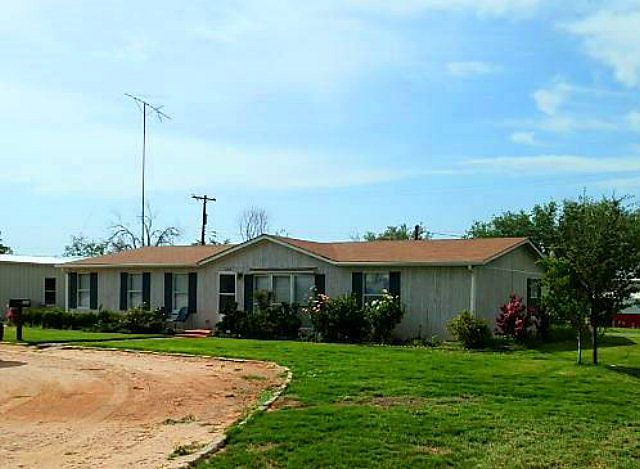 1st image of 209 NW Avenue J
