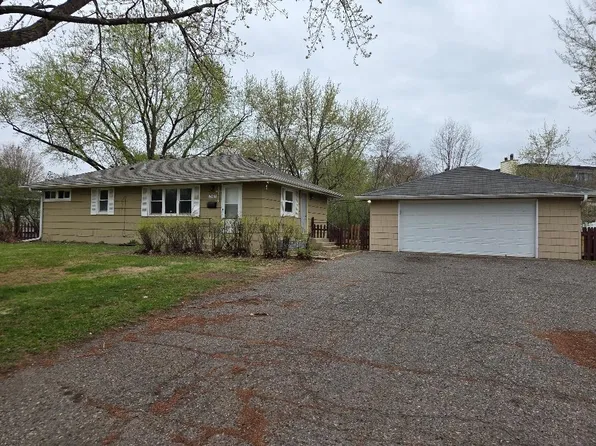 7101 Hartkopf Ln, Minneapolis, MN 55428