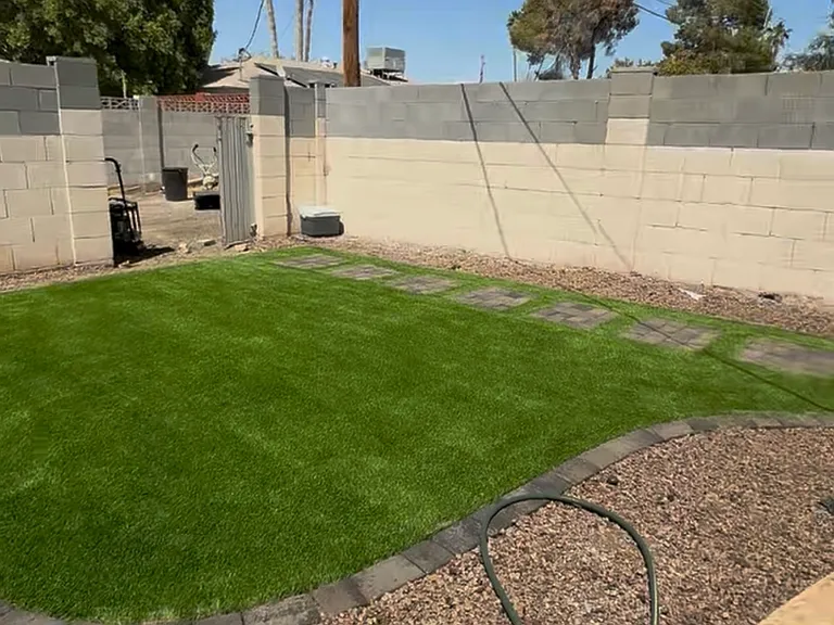 1262 E Hermosa Dr — Photo 32