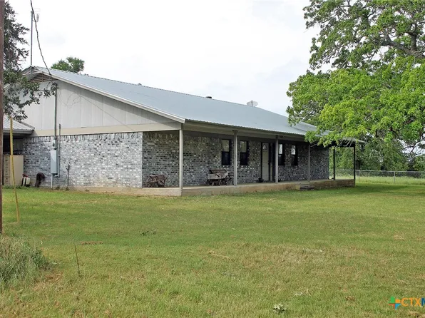 854 Pettytown Rd, Red Rock, TX 78662