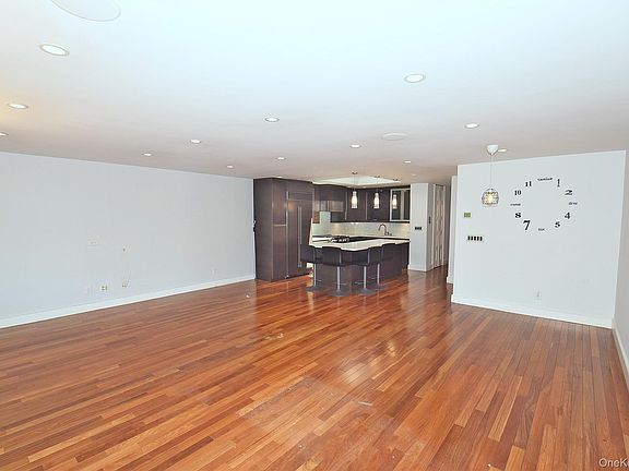 5th image of 14-06 Michael Place #114 U
