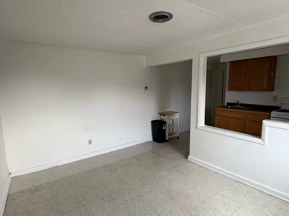 29 S Main St Unit 3, Masontown, PA 15461