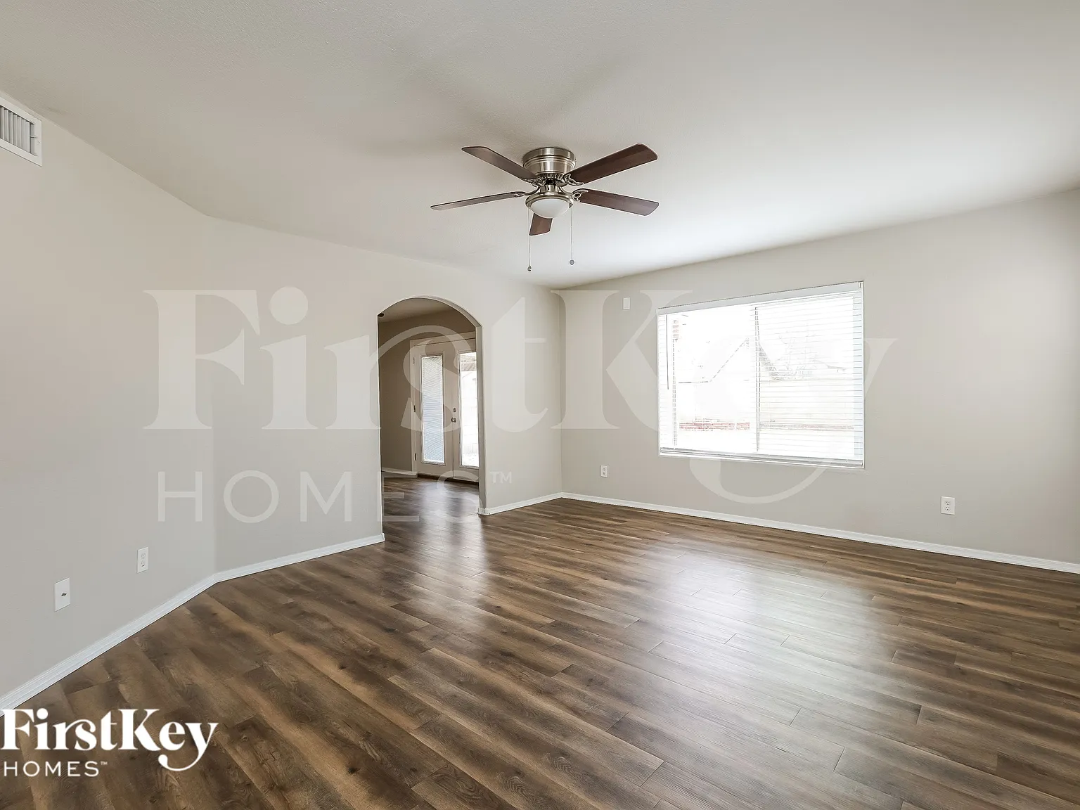 3 bed, 2.5 bath, 1740 sqft, $2,155 — Photo 3