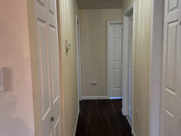 168 Valley Greene Cir #168 — Photo 7