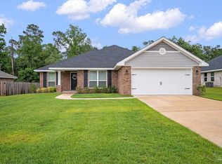 22826 Ridgewood Dr, Robertsdale, AL 36567