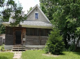 1215 S Main St, Wichita, KS 67213