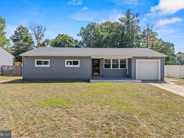 19 E Park Ave, Williamstown, NJ 08094