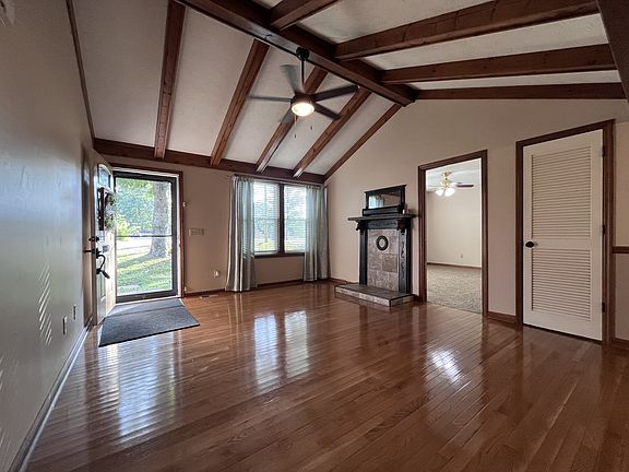 2nd image of 1807 Winding Way Dr