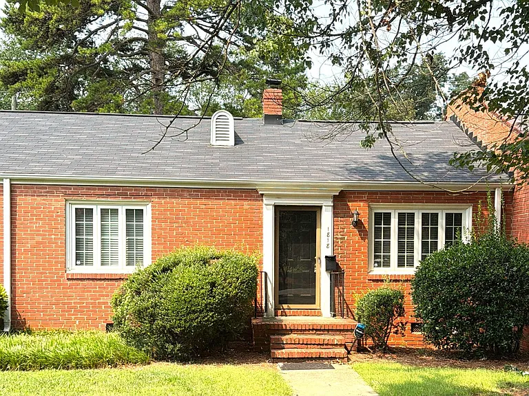1818 Jameston Dr — Photo 1