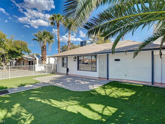 5th image of 1008 Yucca Ave