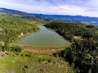 1878 S Obenchain Rd, Eagle Point, OR 97524