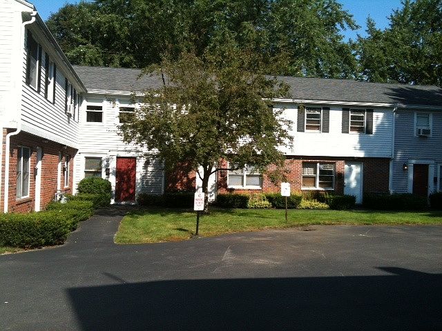 19 Robinson Street