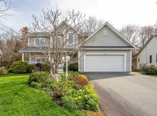 132 Lexington Ave, Halifax, NS B2X 3T6