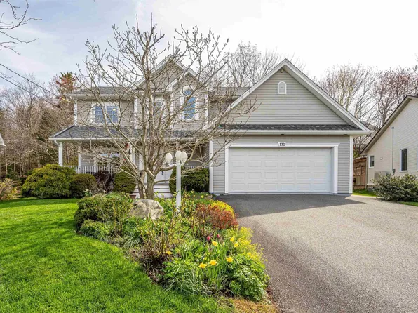 132 Lexington Ave, Halifax, NS B2X 3T6