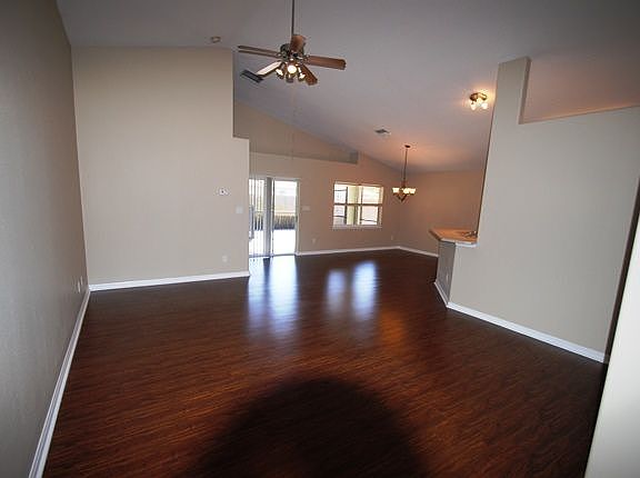 3rd image of 11601 Lake Dr
