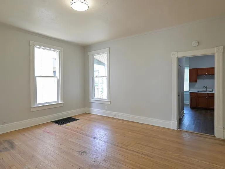 532 S 30th St — Photo 2