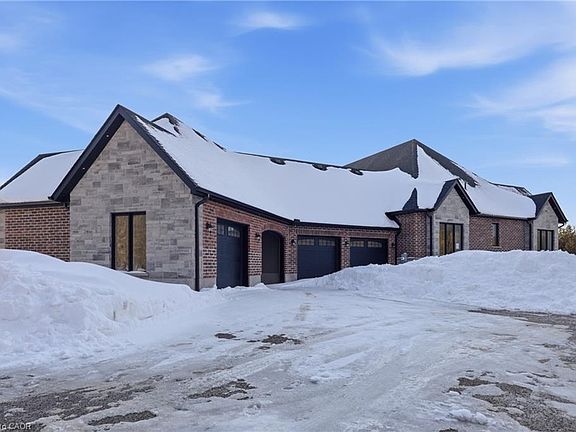 5th image of 9042 Side Road 10 Rd